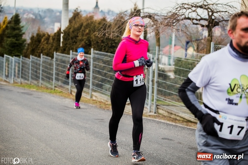 Zdjęcie w galerii na portalu naszraciborz.pl: VI Eko-Okna Cross po Ziemi Pietrowickiej. Na trasie ponad 200 biegaczy  wiadomości z regionu