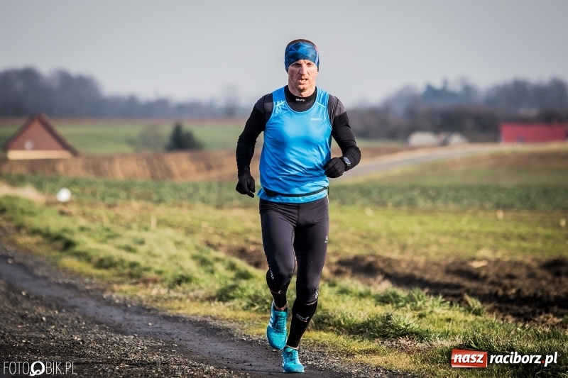 Zdjęcie w galerii na portalu naszraciborz.pl: VI Eko-Okna Cross po Ziemi Pietrowickiej. Na trasie ponad 200 biegaczy  wiadomości z regionu