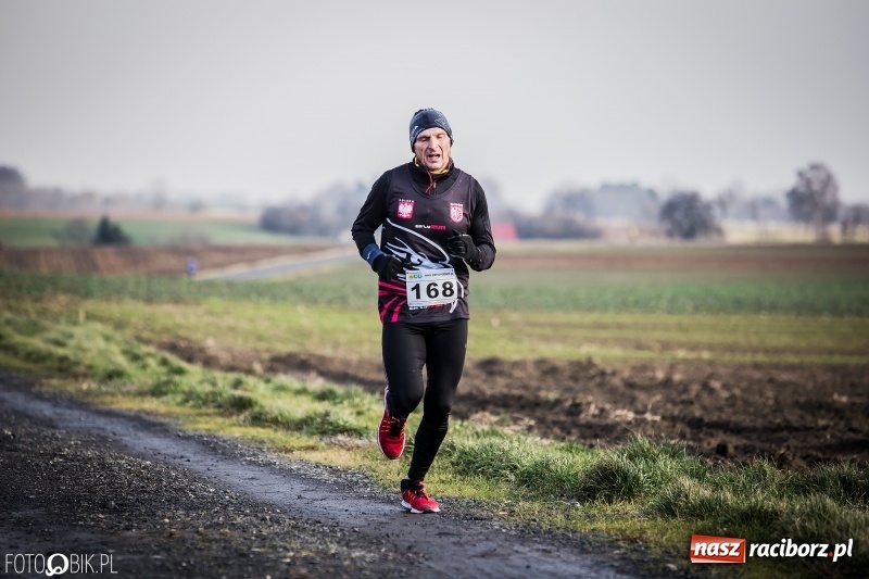 Zdjęcie w galerii na portalu naszraciborz.pl: VI Eko-Okna Cross po Ziemi Pietrowickiej. Na trasie ponad 200 biegaczy  wiadomości z regionu