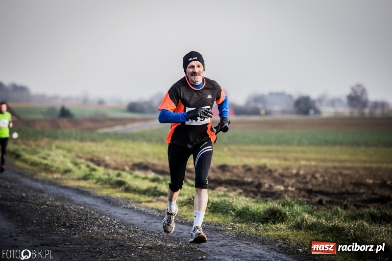 Zdjęcie w galerii na portalu naszraciborz.pl: VI Eko-Okna Cross po Ziemi Pietrowickiej. Na trasie ponad 200 biegaczy  wiadomości z regionu