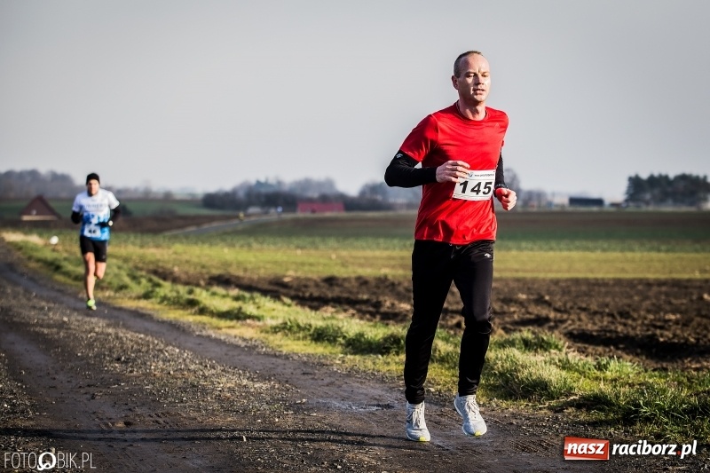 Zdjęcie w galerii na portalu naszraciborz.pl: VI Eko-Okna Cross po Ziemi Pietrowickiej. Na trasie ponad 200 biegaczy  wiadomości z regionu