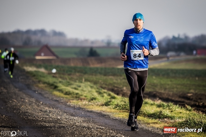 Zdjęcie w galerii na portalu naszraciborz.pl: VI Eko-Okna Cross po Ziemi Pietrowickiej. Na trasie ponad 200 biegaczy  wiadomości z regionu