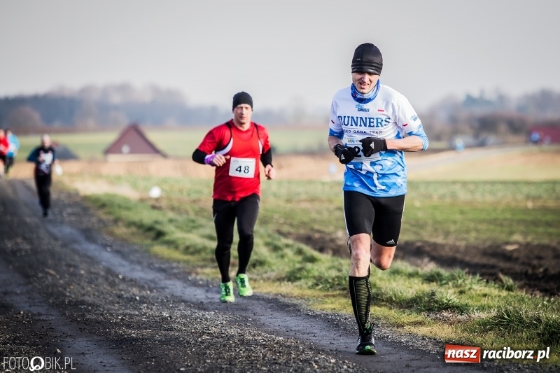 Zdjęcie w galerii na portalu naszraciborz.pl: VI Eko-Okna Cross po Ziemi Pietrowickiej. Na trasie ponad 200 biegaczy  wiadomości z regionu