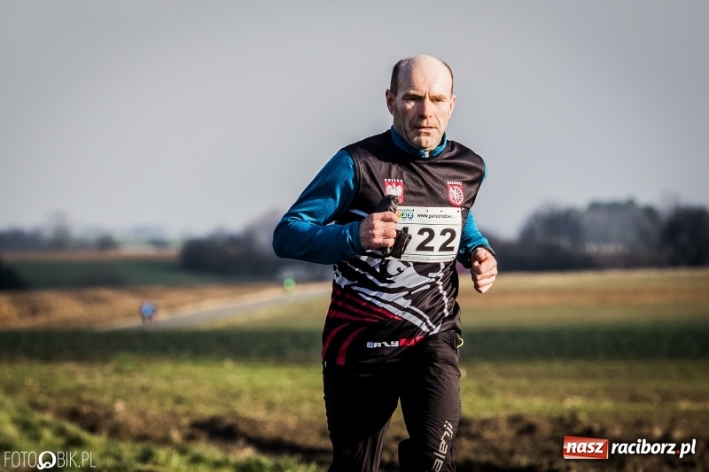 Zdjęcie w galerii na portalu naszraciborz.pl: VI Eko-Okna Cross po Ziemi Pietrowickiej. Na trasie ponad 200 biegaczy  wiadomości z regionu