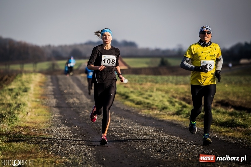 Zdjęcie w galerii na portalu naszraciborz.pl: VI Eko-Okna Cross po Ziemi Pietrowickiej. Na trasie ponad 200 biegaczy  wiadomości z regionu