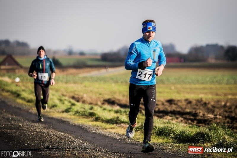 Zdjęcie w galerii na portalu naszraciborz.pl: VI Eko-Okna Cross po Ziemi Pietrowickiej. Na trasie ponad 200 biegaczy  wiadomości z regionu