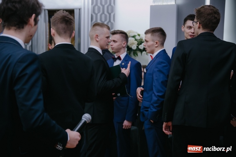 Zdjęcie w galerii na portalu naszraciborz.pl: Mechanik bawi się w Bravo FOTO i WIDEO wiadomości z regionu