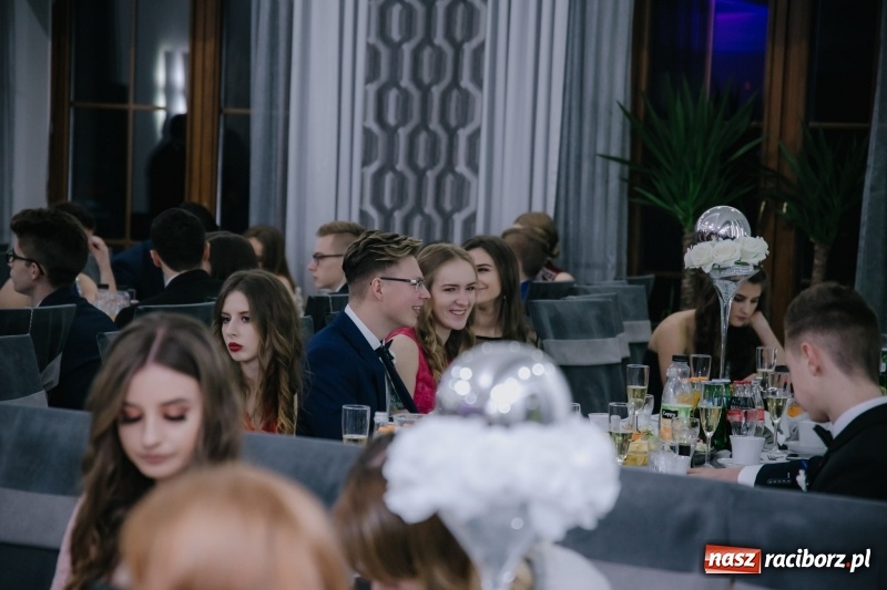 Zdjęcie w galerii na portalu naszraciborz.pl: Mechanik bawi się w Bravo FOTO i WIDEO wiadomości z regionu