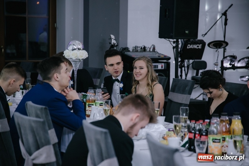 Zdjęcie w galerii na portalu naszraciborz.pl: Mechanik bawi się w Bravo FOTO i WIDEO wiadomości z regionu