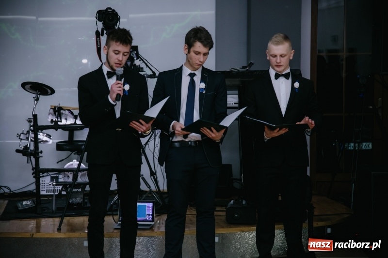 Zdjęcie w galerii na portalu naszraciborz.pl: Mechanik bawi się w Bravo FOTO i WIDEO wiadomości z regionu