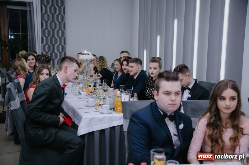 Zdjęcie w galerii na portalu naszraciborz.pl: Mechanik bawi się w Bravo FOTO i WIDEO wiadomości z regionu