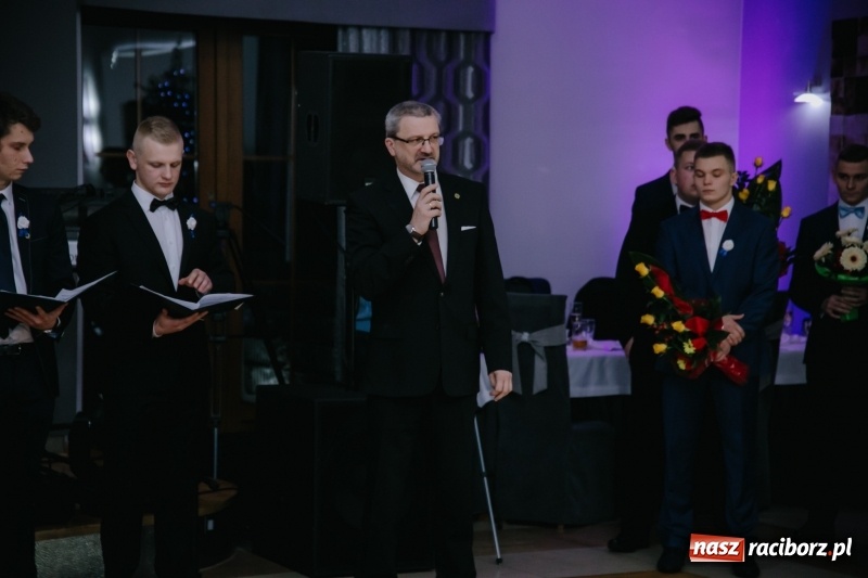 Zdjęcie w galerii na portalu naszraciborz.pl: Mechanik bawi się w Bravo FOTO i WIDEO wiadomości z regionu