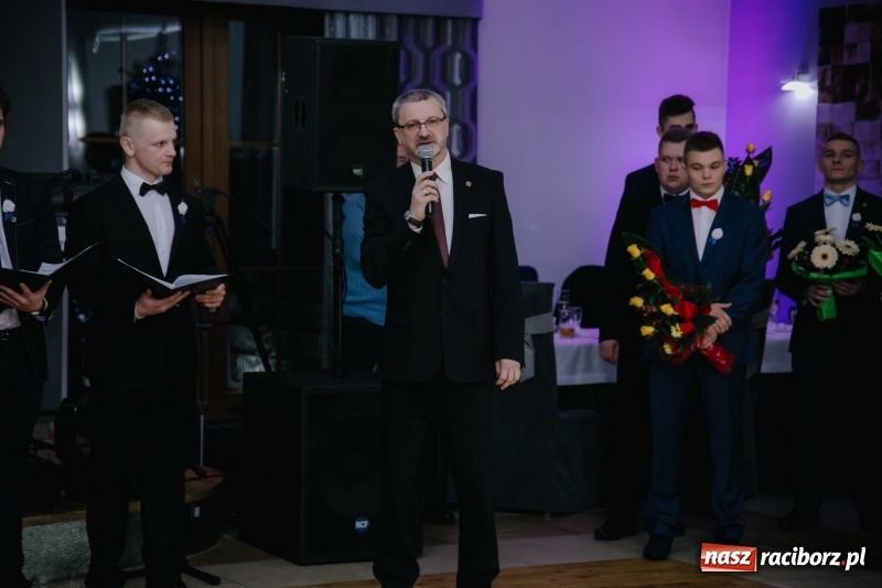 Zdjęcie w galerii na portalu naszraciborz.pl: Mechanik bawi się w Bravo FOTO i WIDEO wiadomości z regionu