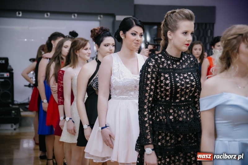 Zdjęcie w galerii na portalu naszraciborz.pl: Mechanik bawi się w Bravo FOTO i WIDEO wiadomości z regionu