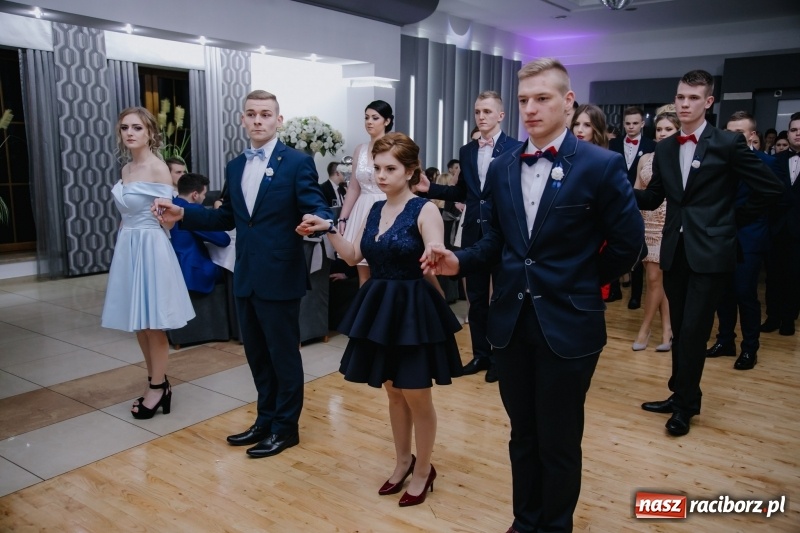 Zdjęcie w galerii na portalu naszraciborz.pl: Mechanik bawi się w Bravo FOTO i WIDEO wiadomości z regionu