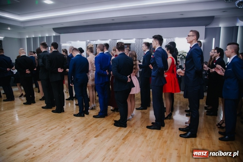 Zdjęcie w galerii na portalu naszraciborz.pl: Mechanik bawi się w Bravo FOTO i WIDEO wiadomości z regionu