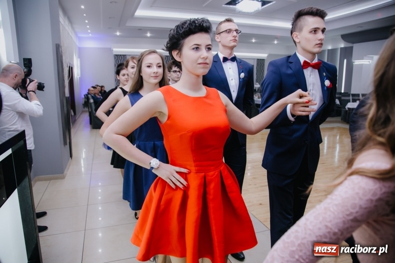 Zdjęcie w galerii na portalu naszraciborz.pl: Mechanik bawi się w Bravo FOTO i WIDEO wiadomości z regionu