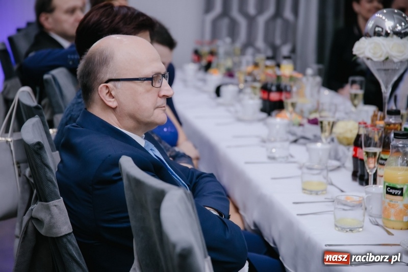 Zdjęcie w galerii na portalu naszraciborz.pl: Mechanik bawi się w Bravo FOTO i WIDEO wiadomości z regionu