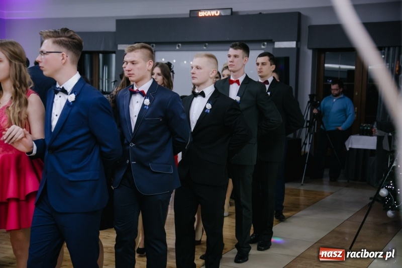 Zdjęcie w galerii na portalu naszraciborz.pl: Mechanik bawi się w Bravo FOTO i WIDEO wiadomości z regionu