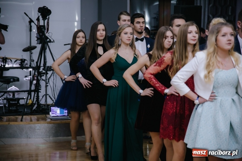 Zdjęcie w galerii na portalu naszraciborz.pl: Mechanik bawi się w Bravo FOTO i WIDEO wiadomości z regionu