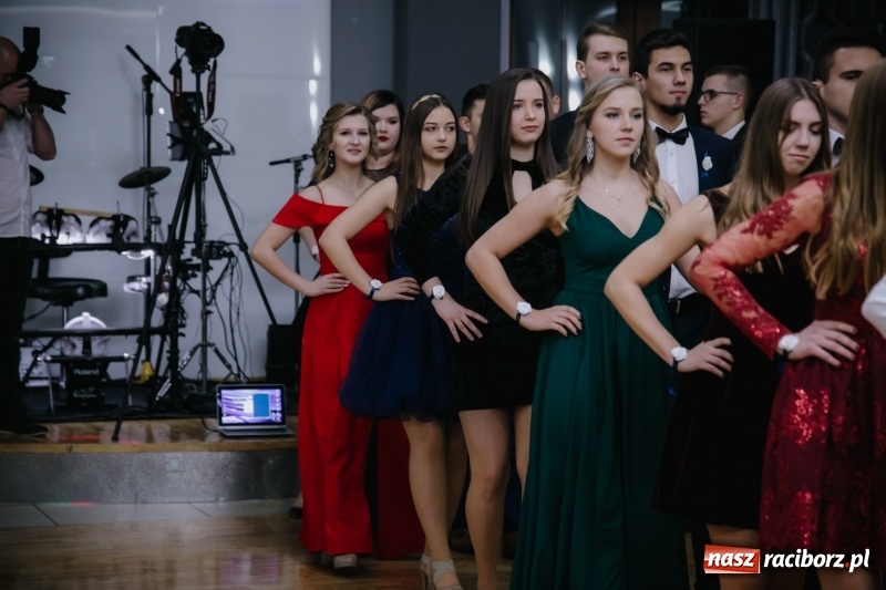 Zdjęcie w galerii na portalu naszraciborz.pl: Mechanik bawi się w Bravo FOTO i WIDEO wiadomości z regionu