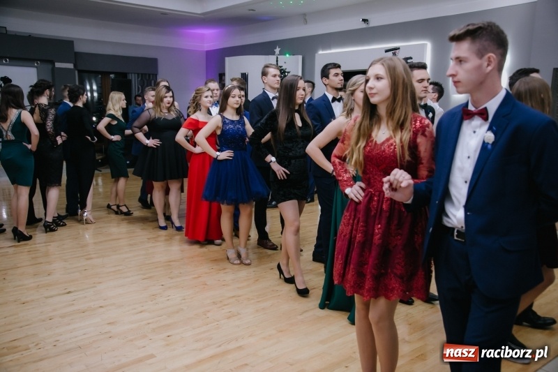 Zdjęcie w galerii na portalu naszraciborz.pl: Mechanik bawi się w Bravo FOTO i WIDEO wiadomości z regionu