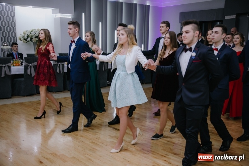 Zdjęcie w galerii na portalu naszraciborz.pl: Mechanik bawi się w Bravo FOTO i WIDEO wiadomości z regionu