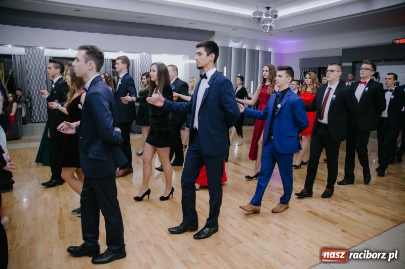 Zdjęcie w galerii na portalu naszraciborz.pl: Mechanik bawi się w Bravo FOTO i WIDEO wiadomości z regionu