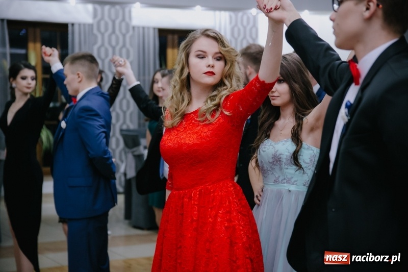 Zdjęcie w galerii na portalu naszraciborz.pl: Mechanik bawi się w Bravo FOTO i WIDEO wiadomości z regionu