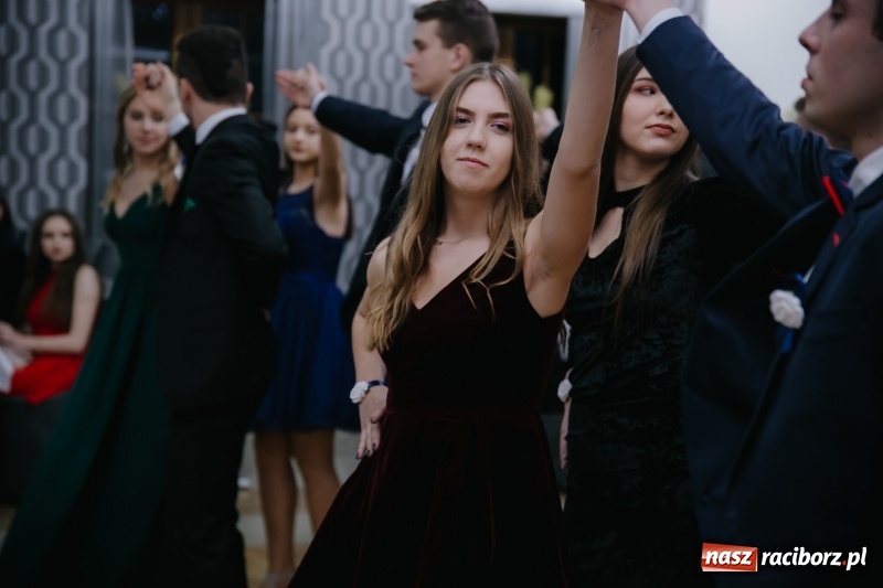 Zdjęcie w galerii na portalu naszraciborz.pl: Mechanik bawi się w Bravo FOTO i WIDEO wiadomości z regionu