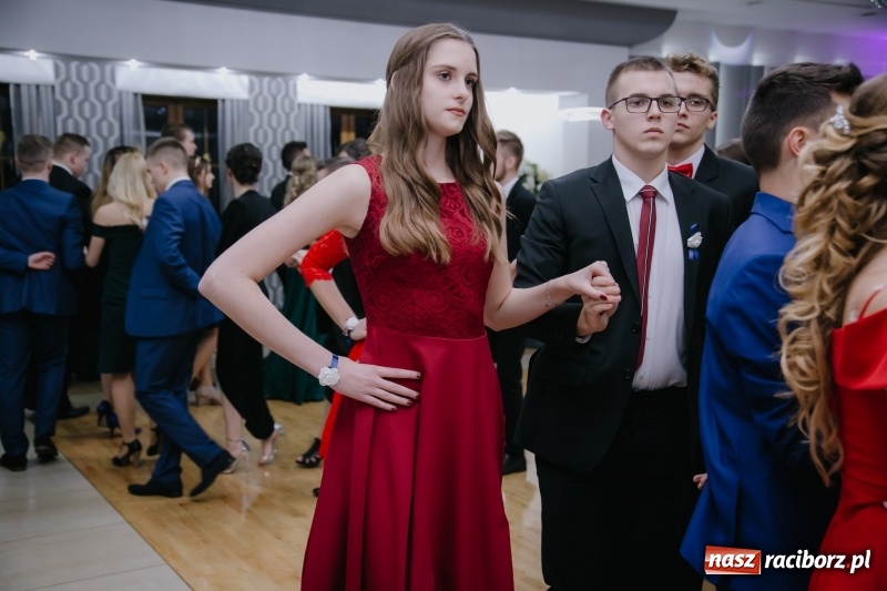 Zdjęcie w galerii na portalu naszraciborz.pl: Mechanik bawi się w Bravo FOTO i WIDEO wiadomości z regionu