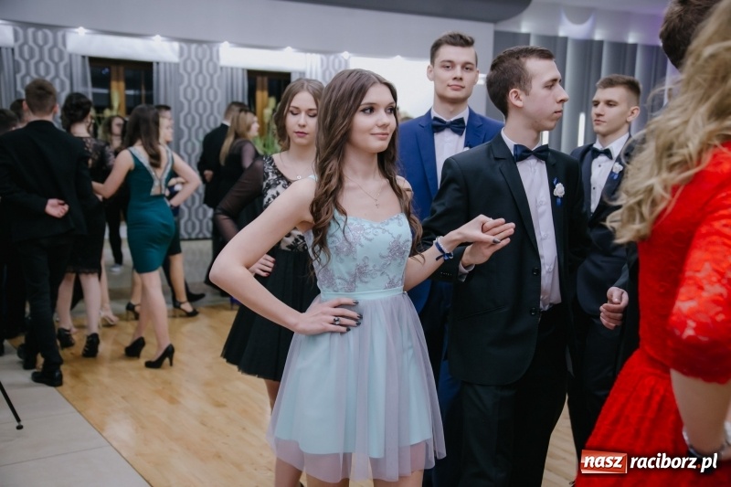 Zdjęcie w galerii na portalu naszraciborz.pl: Mechanik bawi się w Bravo FOTO i WIDEO wiadomości z regionu