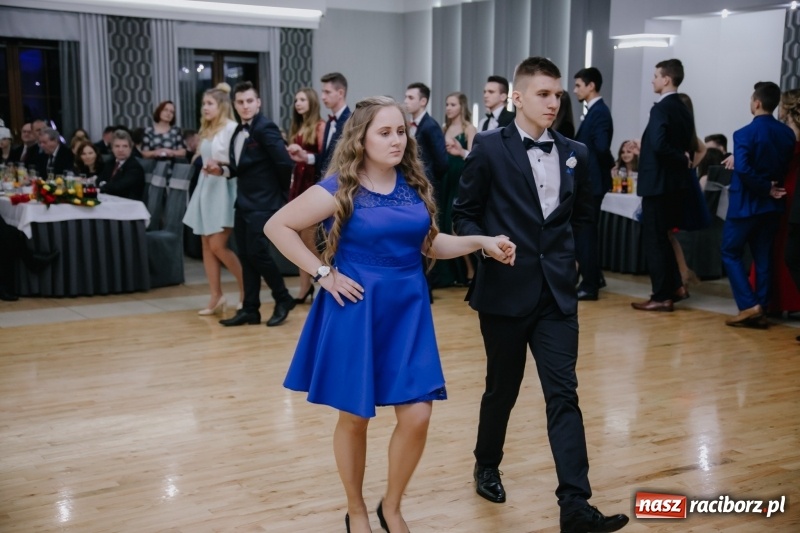 Zdjęcie w galerii na portalu naszraciborz.pl: Mechanik bawi się w Bravo FOTO i WIDEO wiadomości z regionu