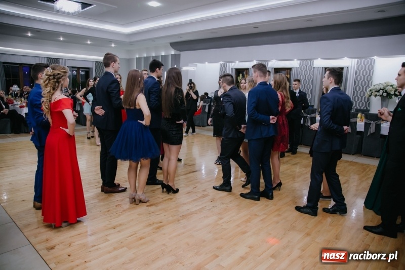 Zdjęcie w galerii na portalu naszraciborz.pl: Mechanik bawi się w Bravo FOTO i WIDEO wiadomości z regionu