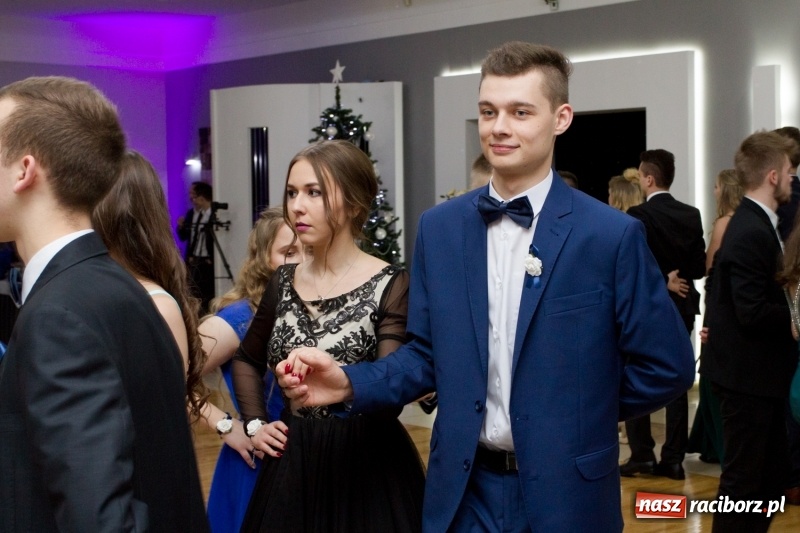 Zdjęcie w galerii na portalu naszraciborz.pl: Mechanik bawi się w Bravo FOTO i WIDEO wiadomości z regionu