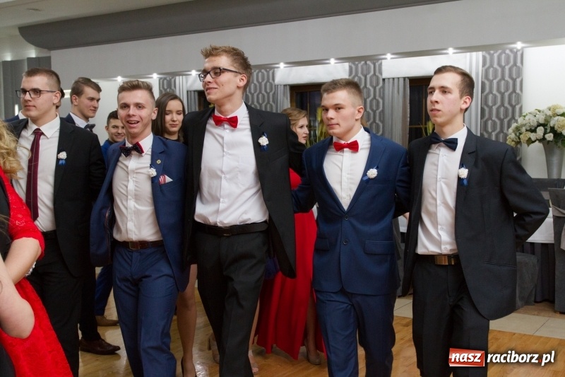 Zdjęcie w galerii na portalu naszraciborz.pl: Mechanik bawi się w Bravo FOTO i WIDEO wiadomości z regionu