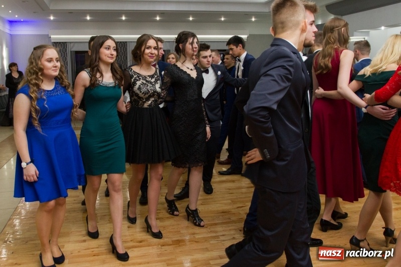 Zdjęcie w galerii na portalu naszraciborz.pl: Mechanik bawi się w Bravo FOTO i WIDEO wiadomości z regionu