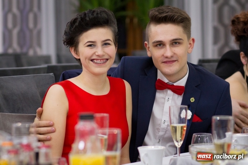 Zdjęcie w galerii na portalu naszraciborz.pl: Mechanik bawi się w Bravo FOTO i WIDEO wiadomości z regionu