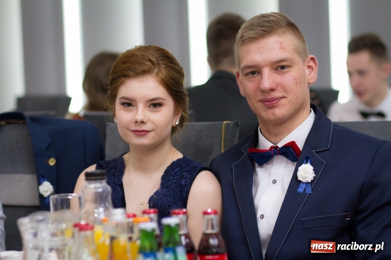 Zdjęcie w galerii na portalu naszraciborz.pl: Mechanik bawi się w Bravo FOTO i WIDEO wiadomości z regionu