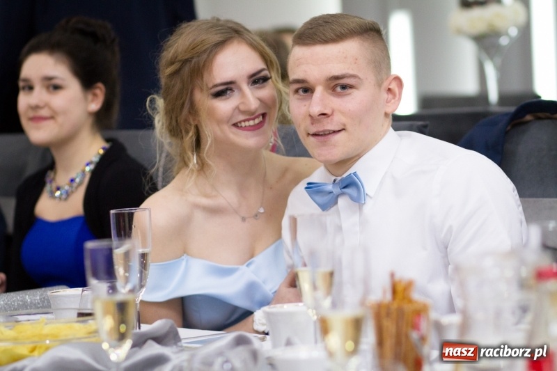 Zdjęcie w galerii na portalu naszraciborz.pl: Mechanik bawi się w Bravo FOTO i WIDEO wiadomości z regionu