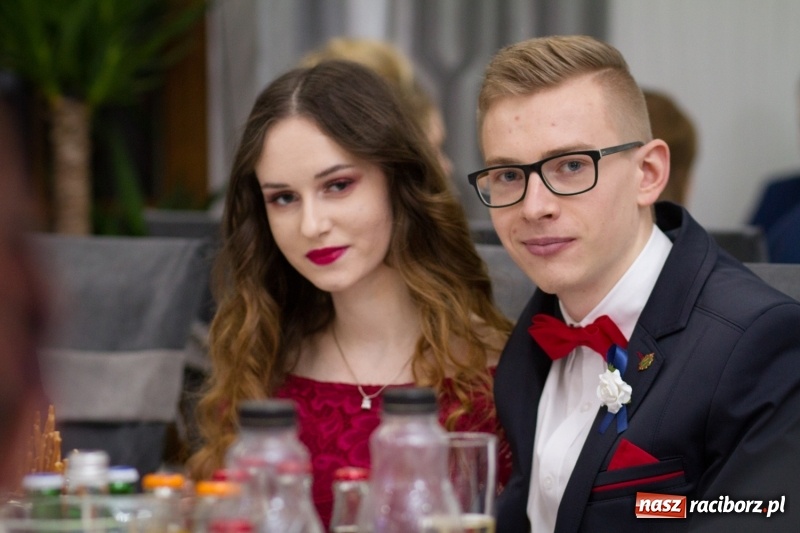 Zdjęcie w galerii na portalu naszraciborz.pl: Mechanik bawi się w Bravo FOTO i WIDEO wiadomości z regionu