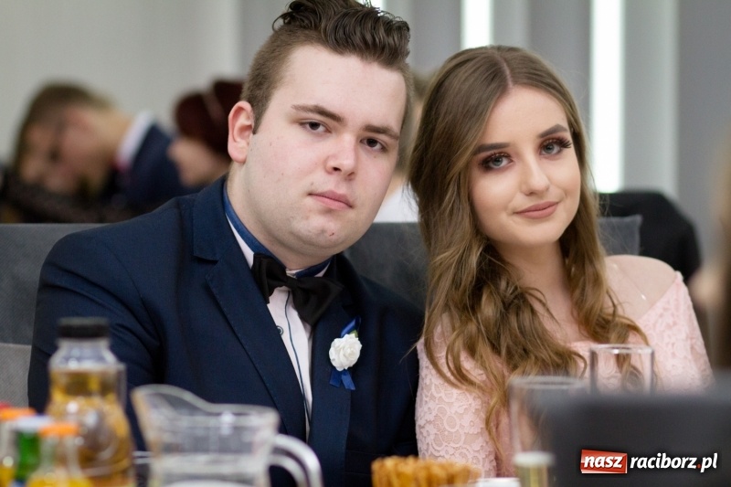 Zdjęcie w galerii na portalu naszraciborz.pl: Mechanik bawi się w Bravo FOTO i WIDEO wiadomości z regionu