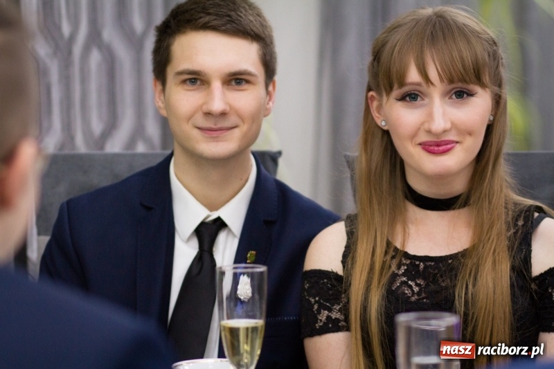 Zdjęcie w galerii na portalu naszraciborz.pl: Mechanik bawi się w Bravo FOTO i WIDEO wiadomości z regionu