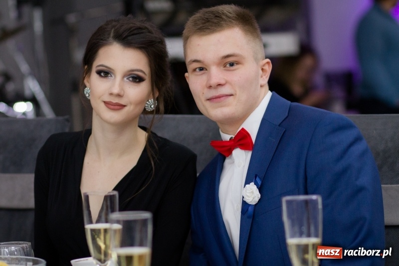 Zdjęcie w galerii na portalu naszraciborz.pl: Mechanik bawi się w Bravo FOTO i WIDEO wiadomości z regionu