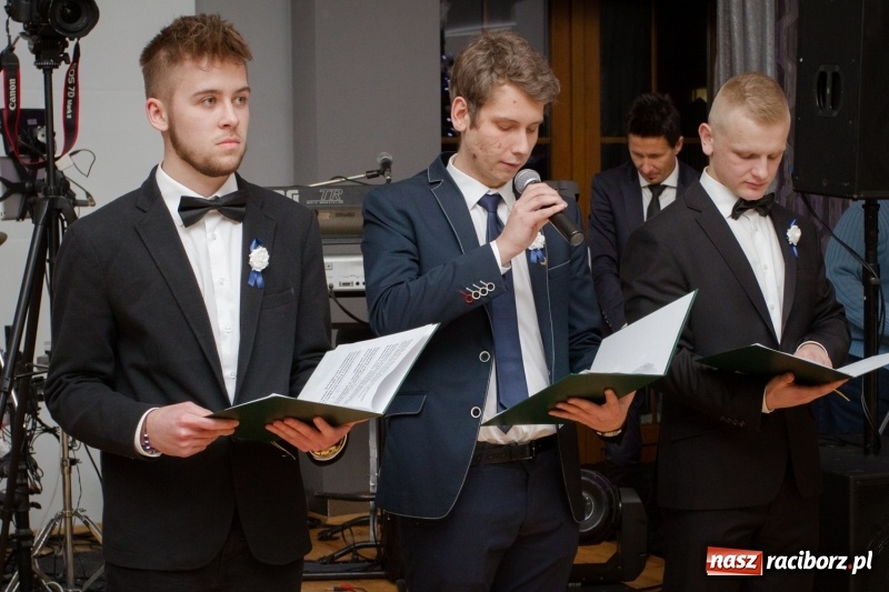 Zdjęcie w galerii na portalu naszraciborz.pl: Mechanik bawi się w Bravo FOTO i WIDEO wiadomości z regionu