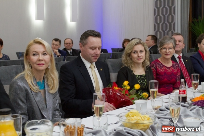 Zdjęcie w galerii na portalu naszraciborz.pl: Mechanik bawi się w Bravo FOTO i WIDEO wiadomości z regionu