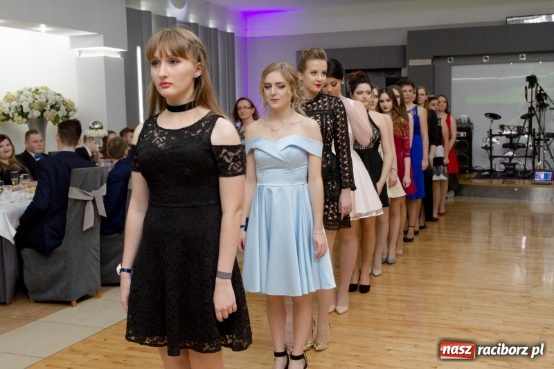 Zdjęcie w galerii na portalu naszraciborz.pl: Mechanik bawi się w Bravo FOTO i WIDEO wiadomości z regionu