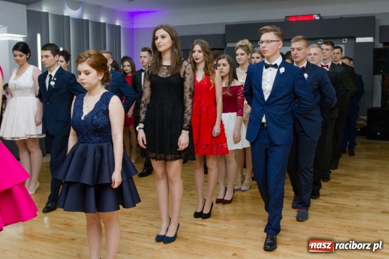 Zdjęcie w galerii na portalu naszraciborz.pl: Mechanik bawi się w Bravo FOTO i WIDEO wiadomości z regionu