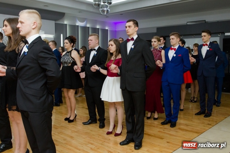 Zdjęcie w galerii na portalu naszraciborz.pl: Mechanik bawi się w Bravo FOTO i WIDEO wiadomości z regionu