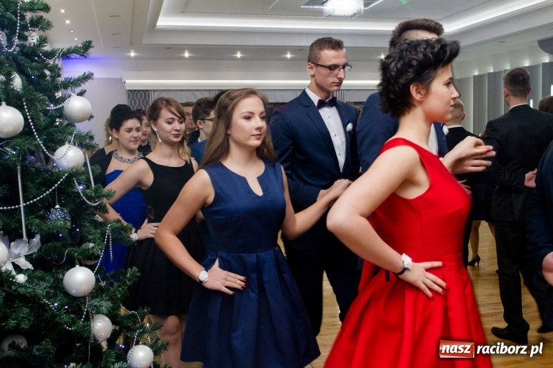 Zdjęcie w galerii na portalu naszraciborz.pl: Mechanik bawi się w Bravo FOTO i WIDEO wiadomości z regionu